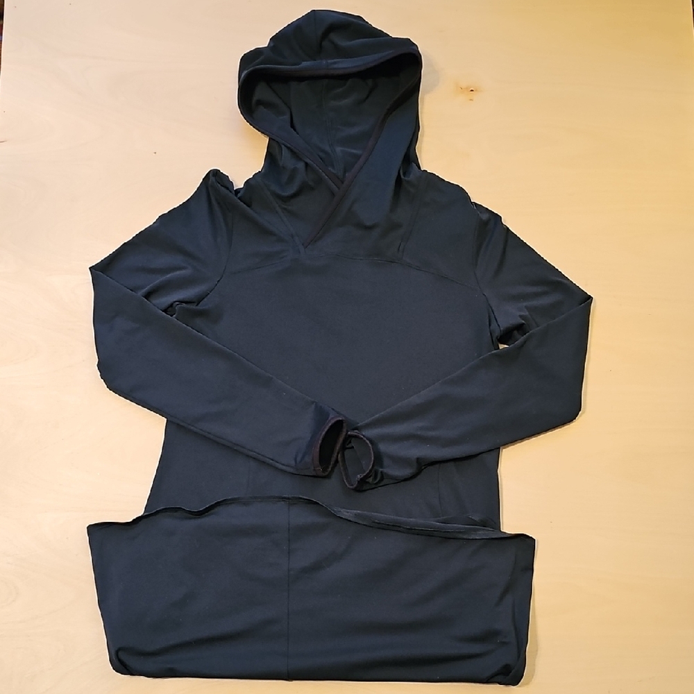 The North Face Womens Long Dark Green Hoodie With Long Sleeves